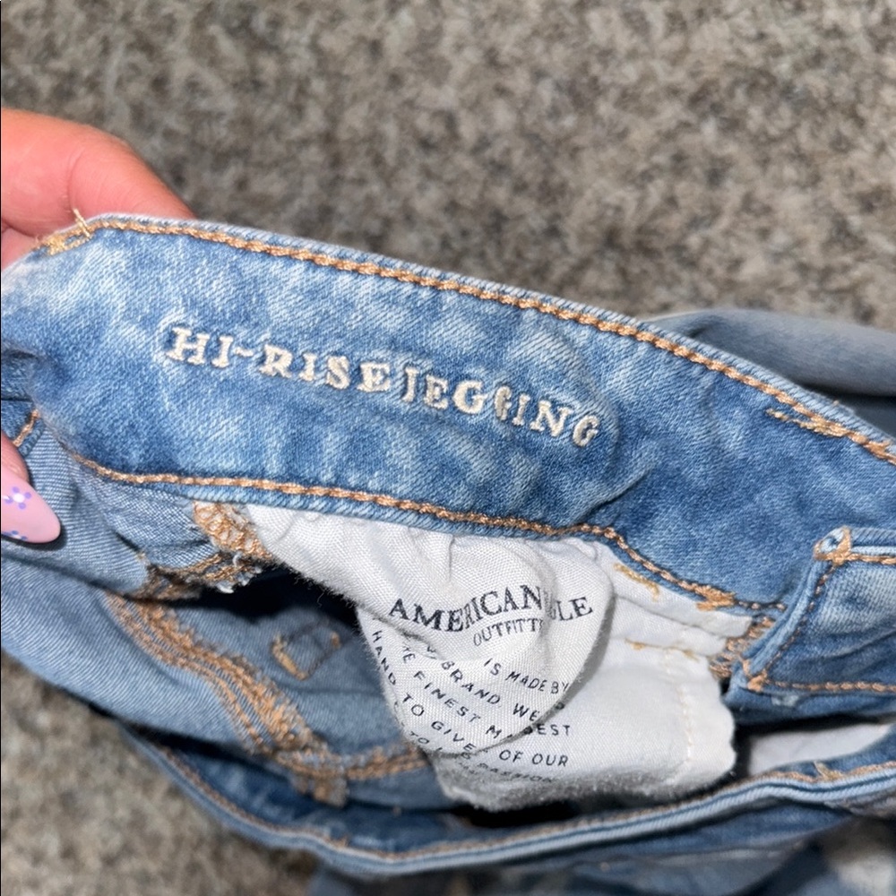 Distressed Blue Jeans - Picture 6 of 8